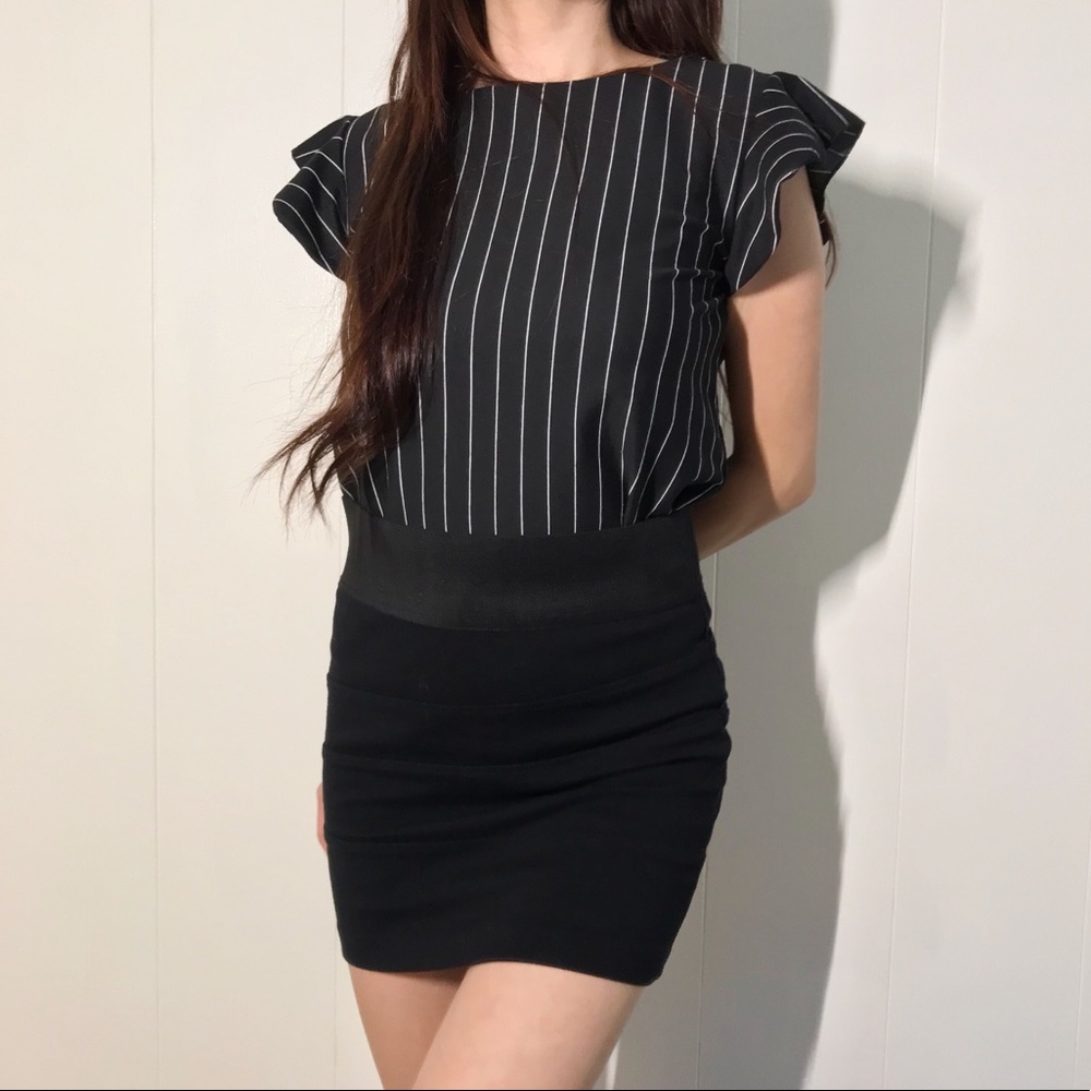 Le Ciel Cute Striped Ruffle Sleeve Blouse